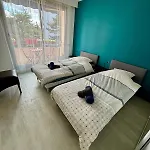 2 Bedrooms, Secure Residence, Parking! リヨン
